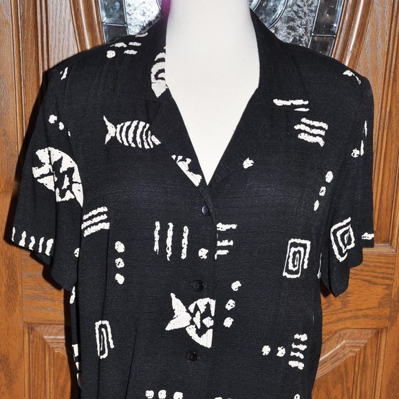 J.W. Treci Black & White Button Down Blouse Size 20WP - Picture 1 of 5
